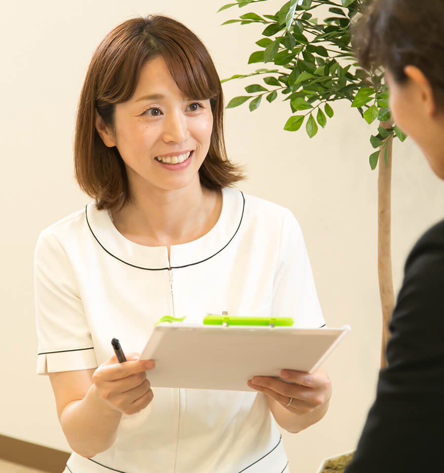 受付・コンシェルジュ 金丸